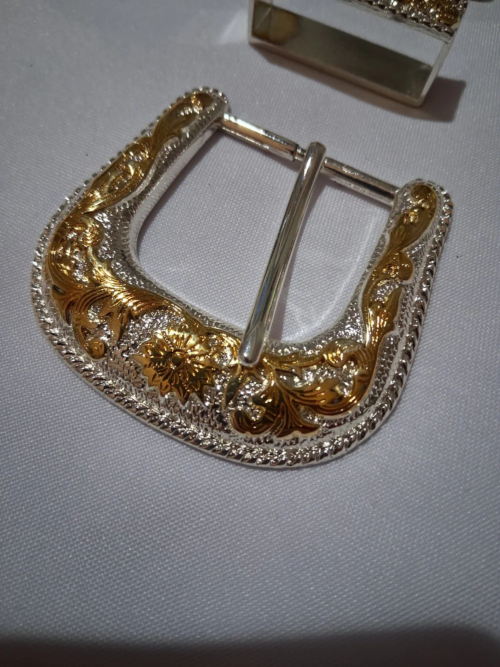 Two-Tone Gold & Silver Western Belt Buckle Set for Women